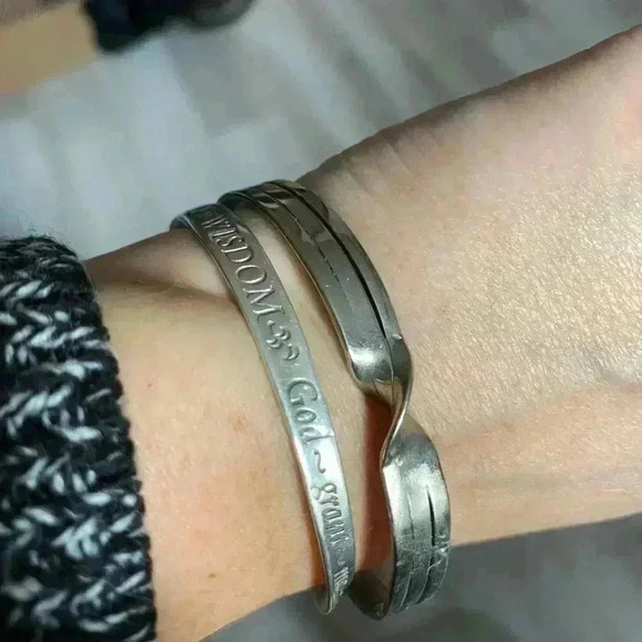 4/$50 Stainless steel  handmade VTG 1970 bangle bracelet 7.5 inches - Picture 3 of 7